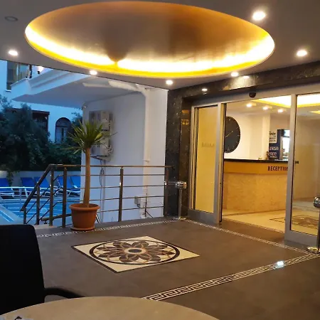 Aparthotel Golden Spark